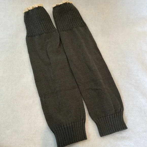 Women's Leg warmers Gray Cream Buttons Lace NWOT slouchy knit boots - Picture 6 of 9